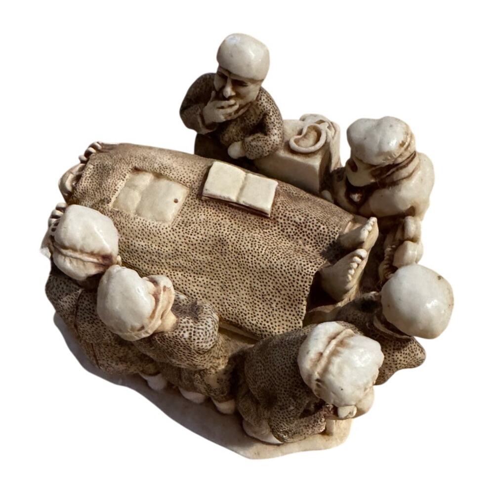 S.I.A.B England "Surprise it's a Box" rare trinket box